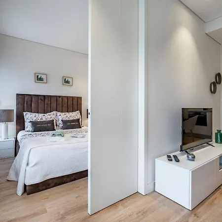 Antas Park Flat With Pool * Oporto