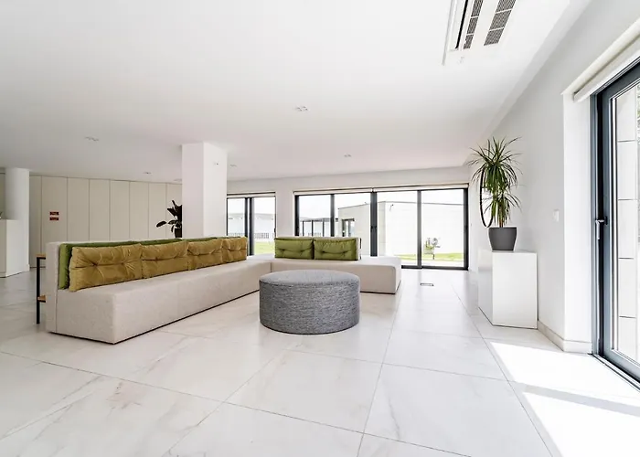 Antas Park Flat With Pool * 포르투