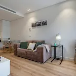 Antas Park Flat With Pool Porto