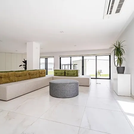 Antas Park Flat With Pool